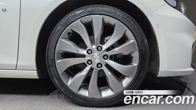 Chevrolet Malibu 2016 thumb 8