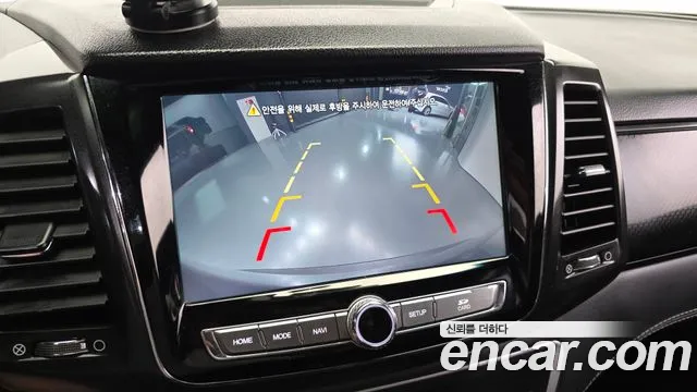 KGM Rexton 2019 thumb 3
