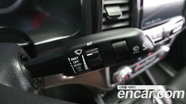 KGM Rexton 2019 thumb 4