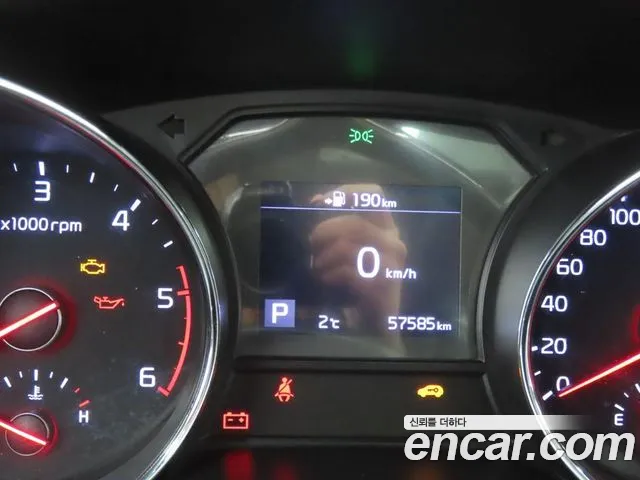 Kia Carnival 2018 thumb 12