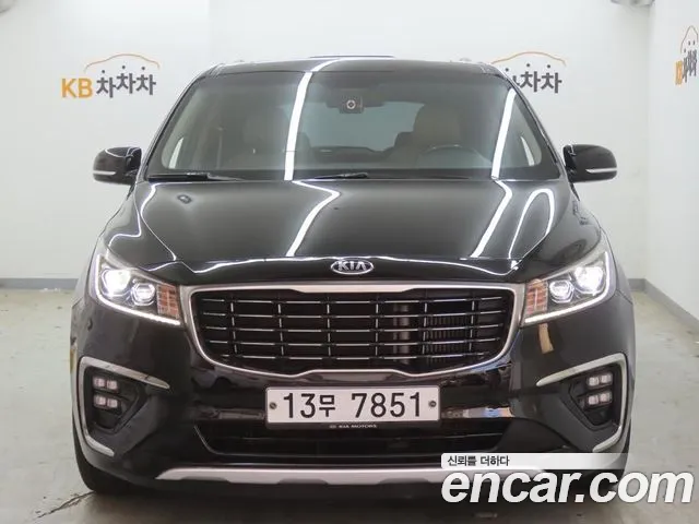 Kia Carnival 2018 thumb 10