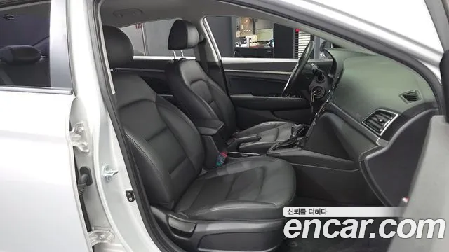 Hyundai Avante 2015 thumb 10
