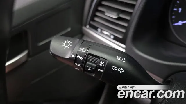 Hyundai Avante 2015 thumb 8