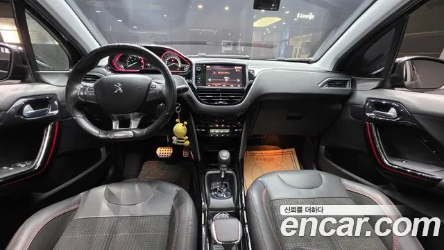 Peugeot 2008 2019 thumb 5