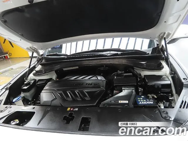 Hyundai Santa Fe 2018 thumb 4