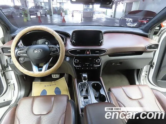 Hyundai Santa Fe 2018 thumb 8
