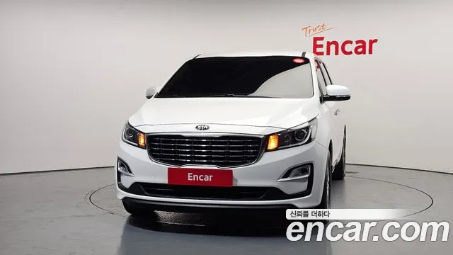 Kia Carnival 2019 thumb 11