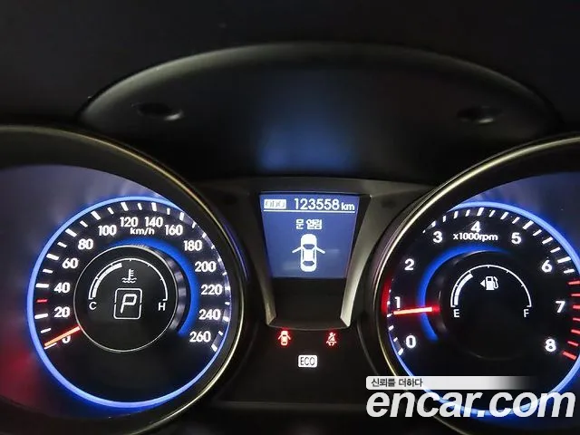 Hyundai Genesis 2012 thumb 12