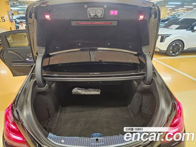 Mercedes-Benz S-Class 2020 thumb 6