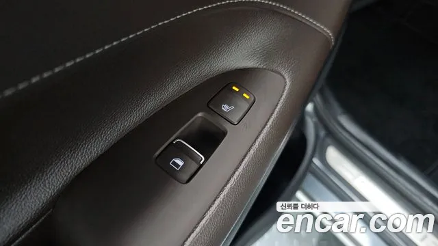 Hyundai Grandeur 2017 thumb 3