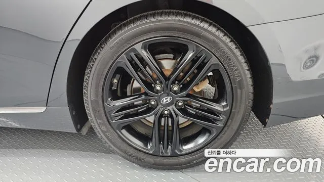 Hyundai Grandeur 2017 thumb 8