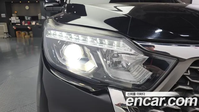 KGM Rexton 2019 thumb 4