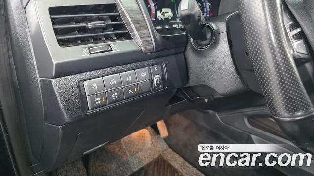 KGM Rexton 2019 thumb 12
