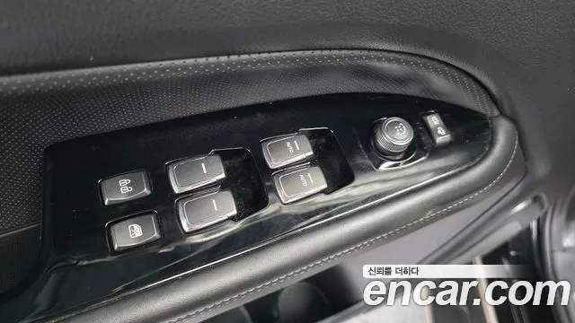 KGM Rexton 2019 thumb 2