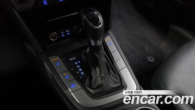 Hyundai AD 2016 thumb 7