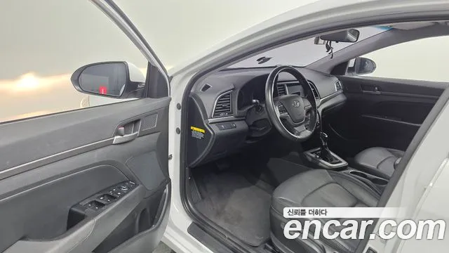 Hyundai AD 2016 thumb 4