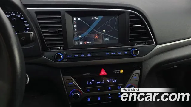 Hyundai AD 2016 thumb 11