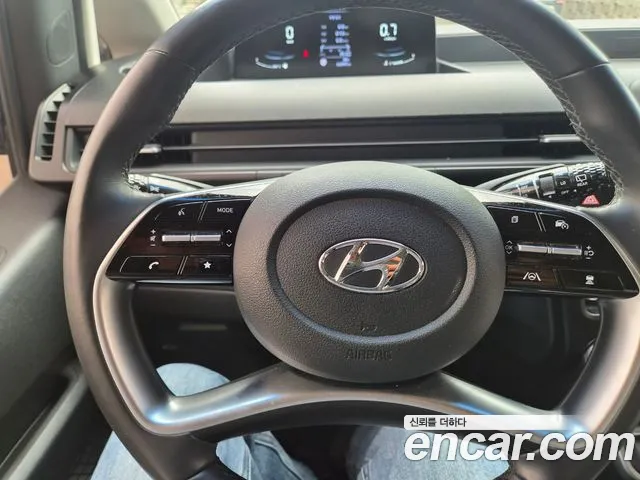Hyundai Staria 2022 thumb 10