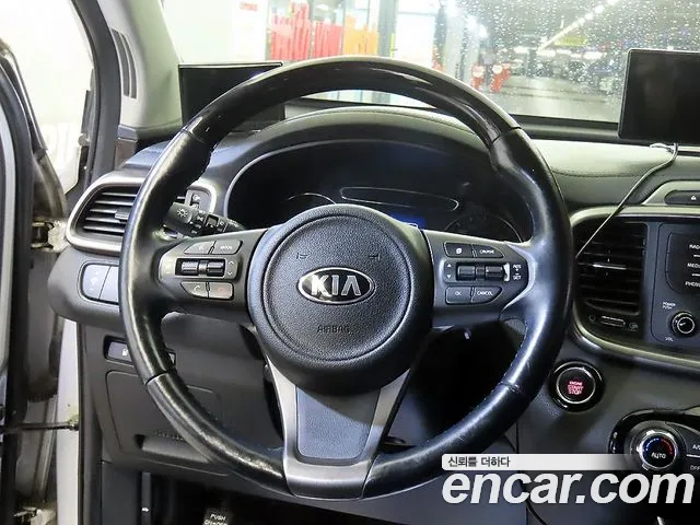 Kia Sorento 2015 thumb 9
