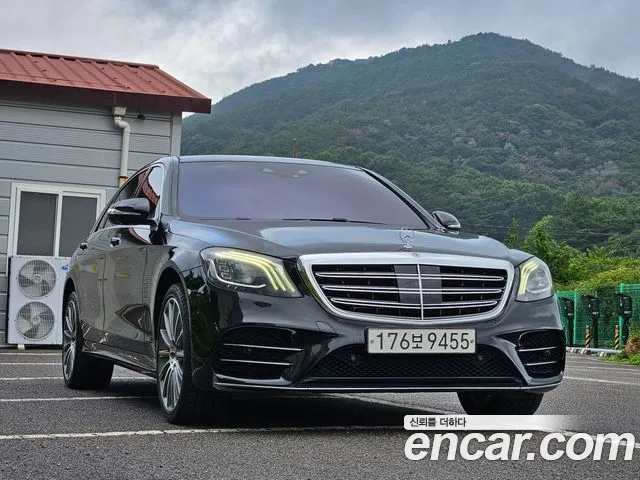Mercedes-Benz S-Class 2018 thumb 10