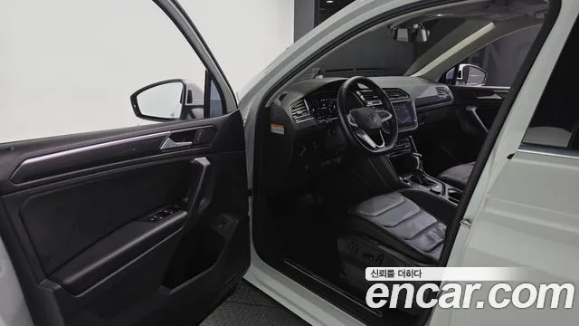 Volkswagen Tiguan 2021 thumb 9