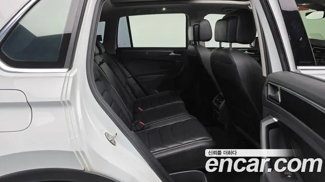 Volkswagen Tiguan 2021 thumb 6