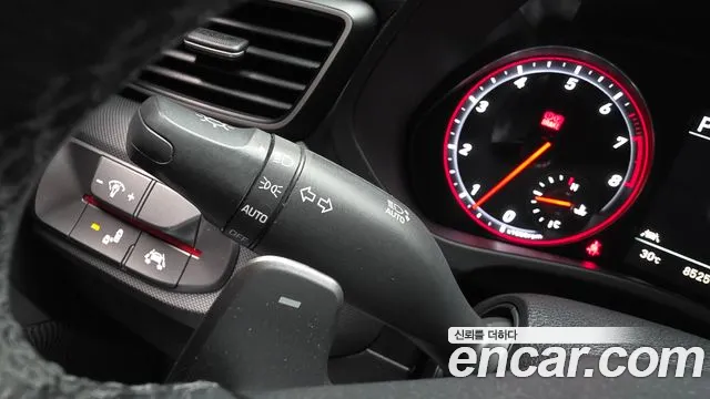 Hyundai Veloster 2018 thumb 6