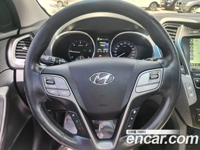 Hyundai Santafe 2015 thumb 2