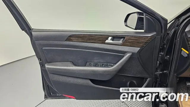 Hyundai LF 2015 thumb 5