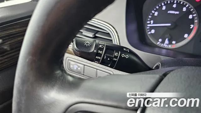 Hyundai LF 2015 thumb 2