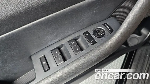Hyundai LF 2015 thumb 10