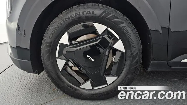 Kia Carnival 2024 thumb 8