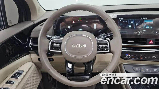Kia Carnival 2024 thumb 6