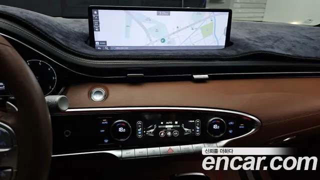 Genesis GV70 2021 thumb 4