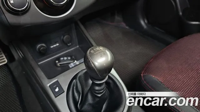 Kia Forte 2010 thumb 10