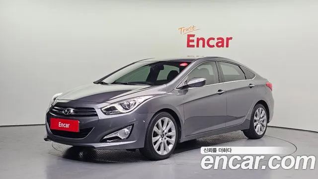 Hyundai i40 2012 thumb 4