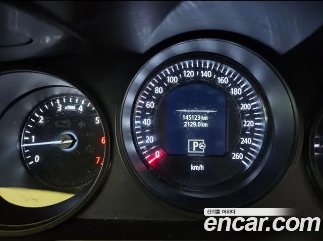 Renault SM6 2017 thumb 11