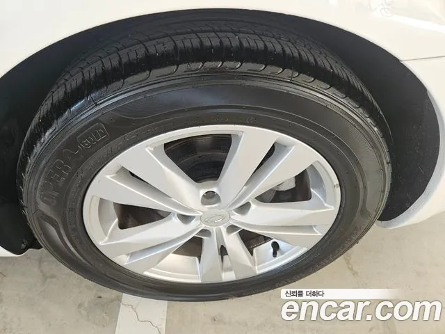 Renault SM6 2017 thumb 8