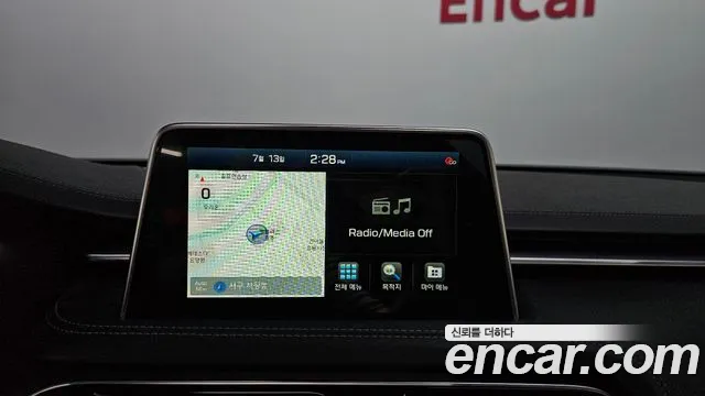 Genesis G70 2018 thumb 3