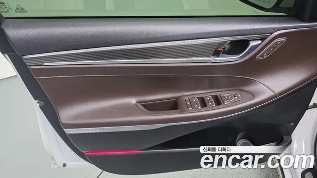 Hyundai Grandeur 2017 thumb 5