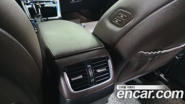 Hyundai Grandeur 2017 thumb 11