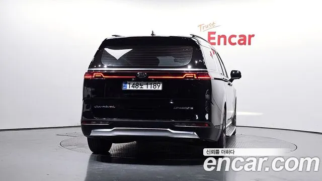 Kia Carnival 2021 thumb 7