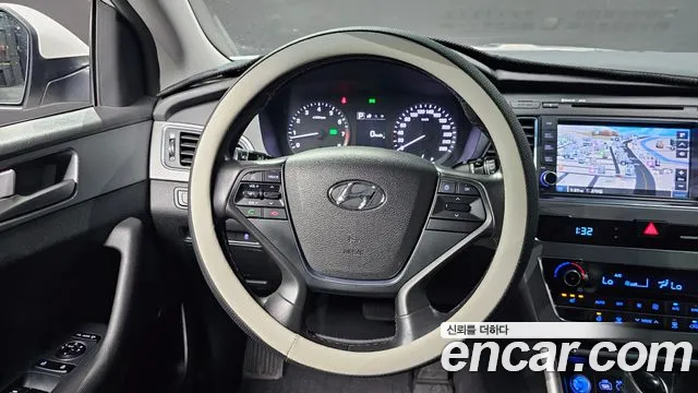 Hyundai LF 2016 thumb 12