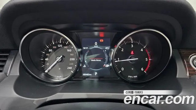Land Rover Range Rover Evoque 2018 thumb 11