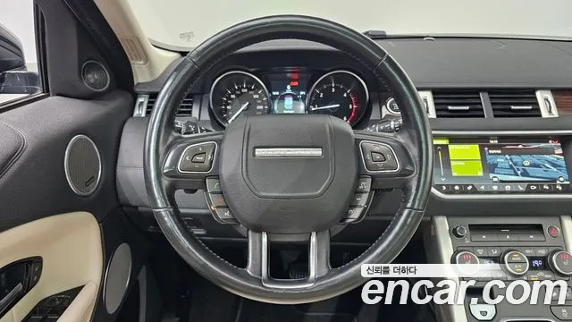 Land Rover Range Rover Evoque 2018 thumb 12