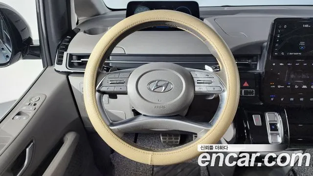 Hyundai Staria 2022 thumb 9