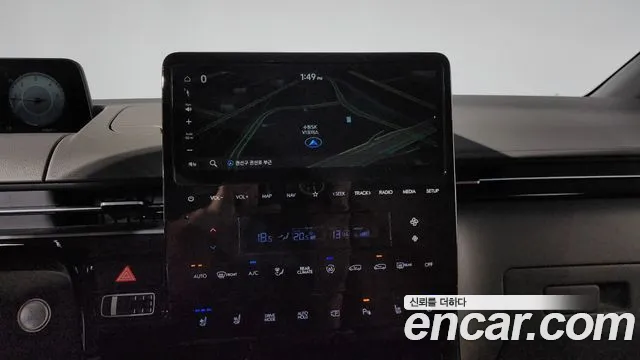 Hyundai Staria 2022 thumb 6