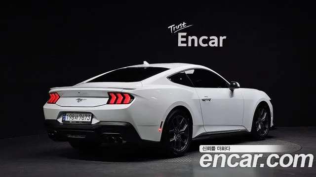 Ford Mustang 2024 thumb 5