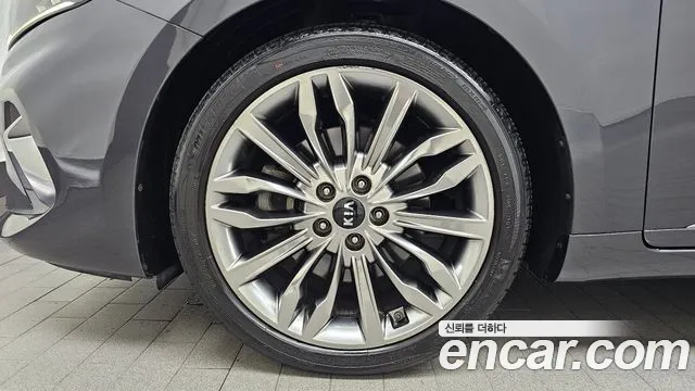 Kia K7 2019 thumb 3