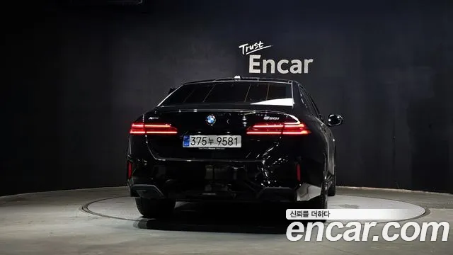 BMW 5 серии 2025 thumb 6